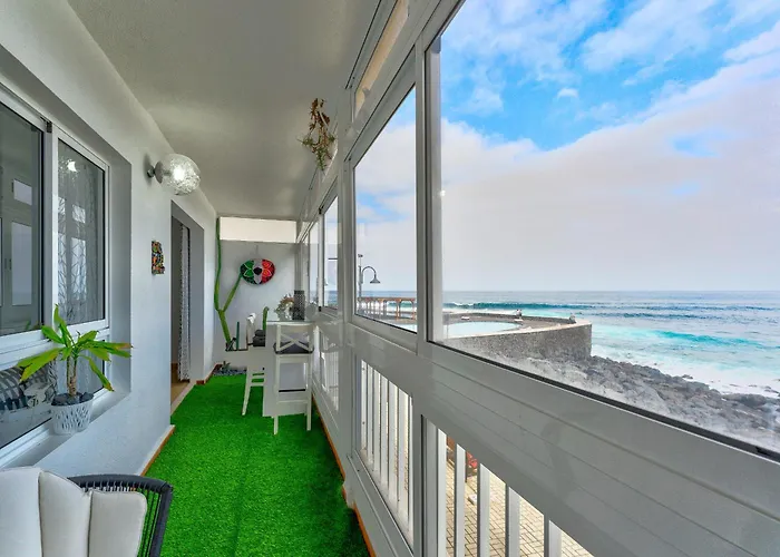 1St Line Sea View 3 Rooms Apartment In Tenerife 92M2